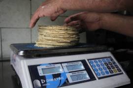 El alimento por excelencia en las mesas de las casas mexicanas es la tortilla, pero en lo que va de 2022 su precio subió más de 3 pesos el kilo.