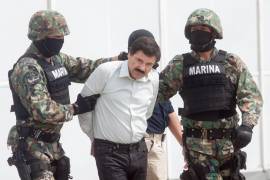 El periodista Héctor de Mauleón reveló para El Universal que tuvo acceso a tres materiales audiovisuales que muestran los últimos minutos en libertad de Joaquín ‘El Chapo’ Guzmán Loera.
