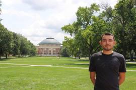 Kort Gerardo Rodríguez Beck cursa un doctorado en Física en University of Illinois Urbana-Champaign.