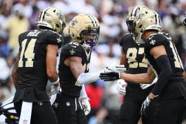 Tyler Shough consiguió el touchdown que puso a los Saints de Nueva Orleans al frente en el cierre del partido ante los Ravens de Baltimore.