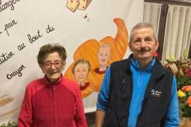 Eleonore, una panadera de 97 años, decidió jubilarse el mismo día que su hijo Didier, cerrando juntos un ciclo laboral que se extendió por décadas en un negocio abierto desde el siglo XIX.