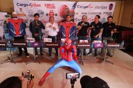 Organizadores y patrocinadores presentaron la sexta edición de la Spider Run Saltillo durante una rueda de prensa realizada al sur de la ciudad.