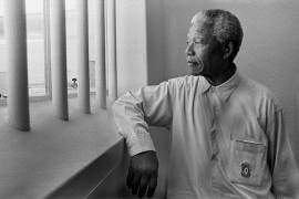 Los libros indispensables de Nelson Mandela, en el 105 aniversario de su natalicio