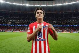 Emiliano Muñoz, delantero mexicano de 15 años, deja el Atlético San Luis para integrarse a la cantera del Atlético de Madrid, confirmando el creciente interés europeo por el talento juvenil de México.