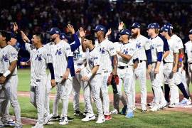 Los equipos coahuilenses destacan en la segunda jornada de los Playoffs de la LMB 2025, con Acereros de Monclova ganando con walk-off y Algodoneros luchando por avanzar.