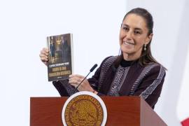La presidenta Claudia Sheinbaum Pardo presentó su nuevo libro “Diario de una transición histórica”, publicado por Editorial Planeta, donde narra el proceso de cambio de gobierno con AMLO tras las elecciones de 2024.