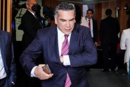 Ante la prensa Moreno Cárdenas aseguró que el fiscal de Campeche “actúa por consigna”, anunciando públicamente quiénes serán sus perseguidos políticos.