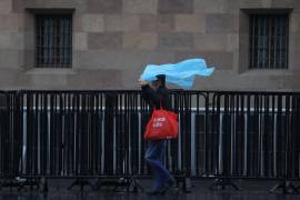 El frente frío 42 generará lluvias intensas, vientos fuertes y contraste de temperaturas con calor de hasta 45 grados y heladas en el país.