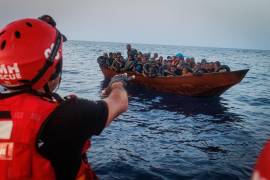 En la embarcación original viajaban 46 personas, pero nueve en total pudieron ser rescatadas.