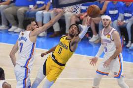 Tyrese Haliburton intenta recuperarse de una distensión muscular en la pantorrilla derecha para estar presente en el decisivo Juego 6 ante el Thunder.