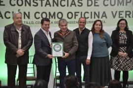El gobernador Miguel Ángel Riquelme Solís entregó Constancias de Cumplimiento y Ratificación como “Oficina Verde” a 86 dependencias, instituciones y organismos gubernamentales, así como a empresas e industrias de toda la entidad.