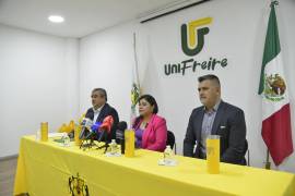 Autoridades del Instituto Universitario Paulo Freire ofrecieron una rueda de prensa para aclarar que sus programas cuentan con validez oficial federal, pese a la colocación de sellos precautorios por parte de la Sedu.