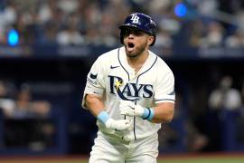 Jonathan Aranda conectó el jonrón que marcó la diferencia y Tampa Bay tomó ventaja sobre Yankees en la Serie Divisional.