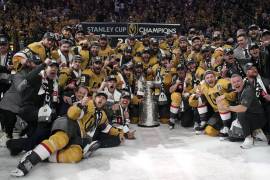 Los Knights vencieron a los Panthers 9-3 en el Juego 5 de la Stanley Cup de la NHL.