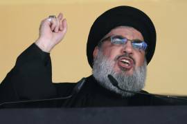 En esta imagen de archivo, tomada el 24 de octubre de 2015, el líder de Hezbollah, el jeque Hassan Nasrallah, se dirige a la multitud con motivo de la festividad de la Ashoura, en un suburbio del sur de Beirut, Líbano.