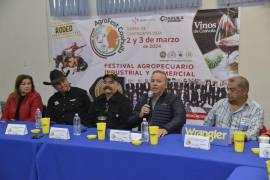 Representantes de la Canaco, de la Hermandad Narro y de la ANEUAAAN dieron a conocer la celebración de la primera edición del AgroFest Coahuila Tierra de Contrastes .