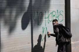 Señalan que elevar los sueldos mínimos sin mejoras en rendimiento podría presionar a las empresas y provocar una mayor informalidad.