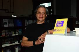 Valdemar Ayala presentó su libro ´Bitácora Cuneiforme´ en la FINA 2026