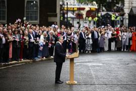 El nuevo primer ministro británico, Keir Starmer, pronuncia su primer discurso en el número 10 de Downing Street en Londres, Gran Bretaña.