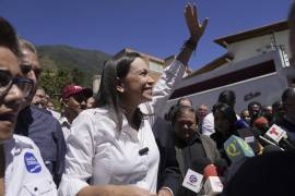 Luego de que el Tribunal Supremo inhabilitara a la opositora Corina Machado para participar en las elecciones, EU endureció nuevamente su postura ante Venezuela.