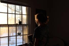 La joven fue trasladada de urgencia al Hospital General “Dr. Salvador Chavarría”, donde recibió atención médica y fue reportada como estable.