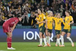 Hayley Raso fue una de las autoras de los goles de Australia en su enfrentamiento contra Dinamarca.