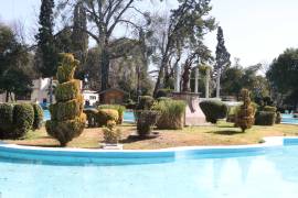 El domingo, los valores oscilarán entre los 28 y 11 grados, manteniendo un ambiente cálido durante el día y fresco por la noche.