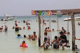 El turismo busca principalmente zonas de playa para descansar en este periodo de verano.