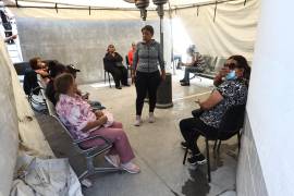 Pacientes denuncian que los turnos se dan a horas nocturnas y los tratamientos se reducen de duración, lo que afecta la salud de los pacientes.