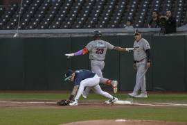Saraperos de Saltillo cayó 12-5 ante Tecos de los Dos Laredos en el Estadio Francisco I. Madero.