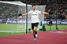 Raúl Jiménez anotó el gol con el que el Fulham venció al West Ham y alcanzó una nueva marca histórica en la Premier League.