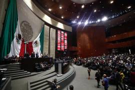 Diputados federales aprobaron un aumento salarial y prestaciones para 2026, con ingresos de 1.3 millones de pesos anuales, mientras avalan nuevos impuestos.