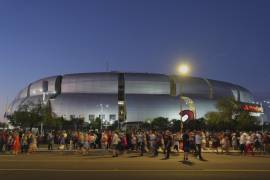 Las alabanzas que hicieron del activista fueron recibidas con grandes ovaciones desde las gradas por aquellos que han querido asistir a un evento que se prevé que dure varias horas. FOTO: