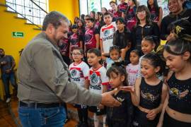 La educación es un rubro que no ha sido descuidado; el programa “En tu escuela tú decides” ha otorgado 61 apoyos a igual número de planteles escolares.