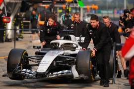 El mexicano Sergio Pérez enfrentará la carrera Sprint del Gran Premio de China 2026 desde la última posición de la parrilla tras quedar fuera de la clasificación por un problema técnico.