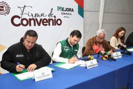 Durante la firma del convenio se destacó que éste ayudará fortalecer el clima para invertir y emprender. FOTO:
