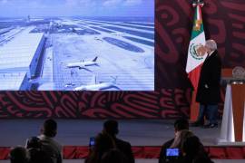 El presidente López Obrador destaca el liderazgo de la Sedena en proyectos federales | Foto: Cuartoscuro