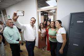 Manolo Jiménez y Paola Rodríguez supervisaron los trabajos de rehabilitación realizados en el Centro Estatal de Salud Mental Región Sureste.