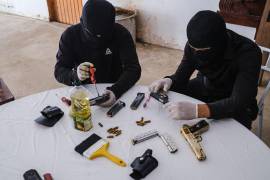 Miembros de la organización describen una “arquitectura invisible” donde los nombres de sus rivales eran entregados a la policía para su captura, mientras que el cártel recibía avisos anticipados sobre operativos militares y movimientos de las fuerzas federales.