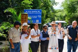 Visitantes y turistas pueden disfrutar de playas públicas abiertas los 365 días del año, Junto a la secretaria de Turismo, Josefina Rodríguez Zamora, la gobernadora del estado Mara Lezama Recorrieron los accesos públicos en “El Parque del Jaguar”, para recorrer las cinco playas de esta Área Natural Protegida. En este sitio se podrá caminar, andar en bicicleta o simplemente descansar frente al mar, en entornos seguros y accesibles.
