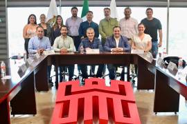 Autoridades municipales y dirigentes de la Canirac analizan impulsar al sector restaurantero para posicionarlo en el mapa de la gastronomía nacional.