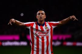 Roberto Alvarado aportó un gol y una asistencia en la goleada de Chivas sobre Xolos.