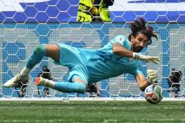 Alireza Beiranvand, portero de Irán, volvió a ser figura en el Mundial 2026 tras una vida marcada por la superación y récords Guinness.