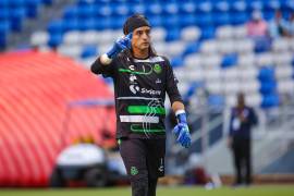 El entrenador de porteros del Tricolor, Joseba Ituarte, estuvo presente en el duelo entre Santos y Cruz Azul para observar a Acevedo.
