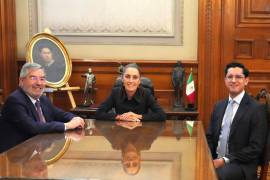 Sheinbaum Pardo anunció la salida de De la Fuente como titular de la SRE por motivos de salud y dio a conocer que tomó la decisión de proponer al Senado de la República a Velasco Álvarez como canciller.