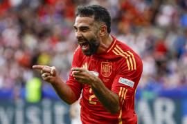 El defensa de la selección española Dani Carvajal celebra tras marcar el 3-0 durante el partido del grupo B de la Eurocopa 2024 entre España y Croacia.