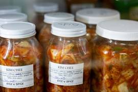 Bacterias, levaduras y hongos trabajan juntos para conservar los alimentos y dotarlos de sabores intensos únicos.