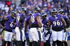 Los Ravens de Baltimore llegan al duelo ante los Packers de Green Bay con la obligación de ganar para mantenerse con vida en la pelea por un boleto a los Playoffs de la NFL.