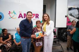 El alcalde Javier Díaz González y Luly López Naranjo impulsan las jornadas de Amor en Movimiento para acercar atención y apoyos a las familias.