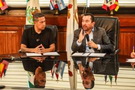 Autoridades de la UTC y representantes de LINAMAR Engicom formalizaron el convenio de colaboración.